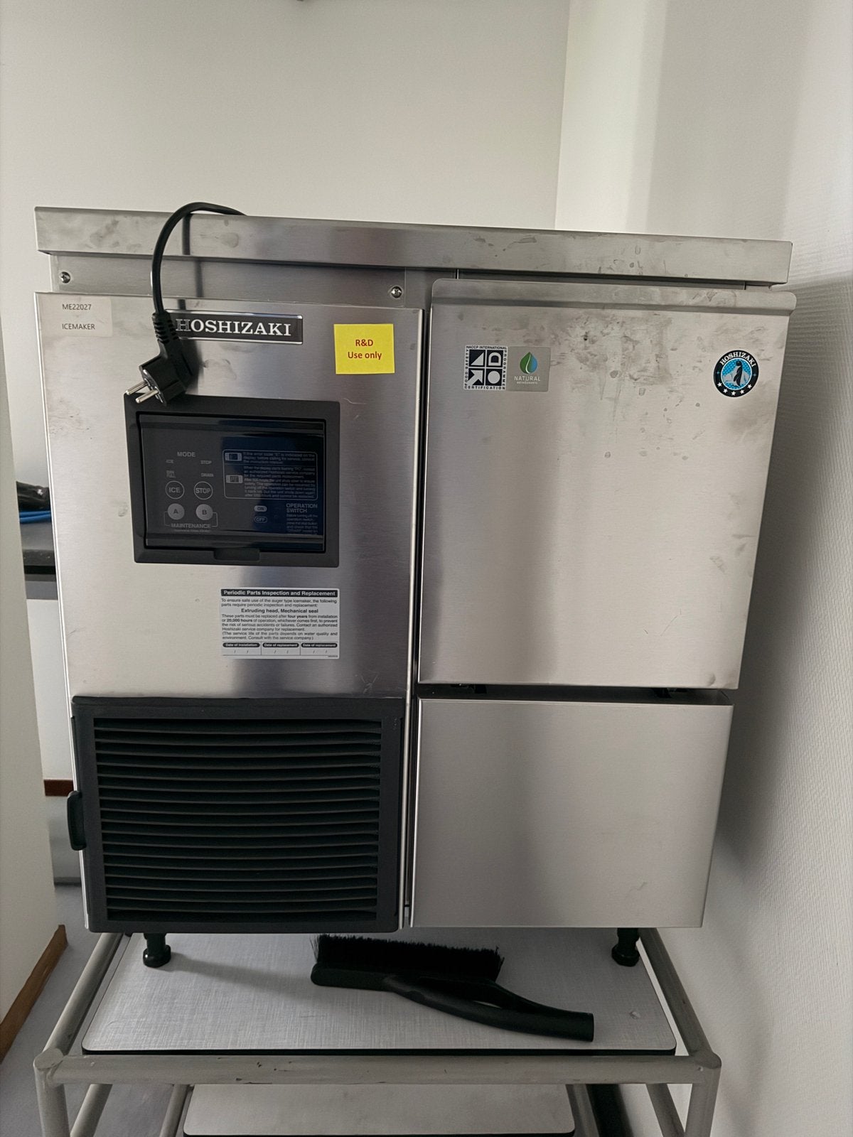Hoshizaki schilferijsmachine, Ophalen, Zo goed als nieuw, Zelfvriezend
