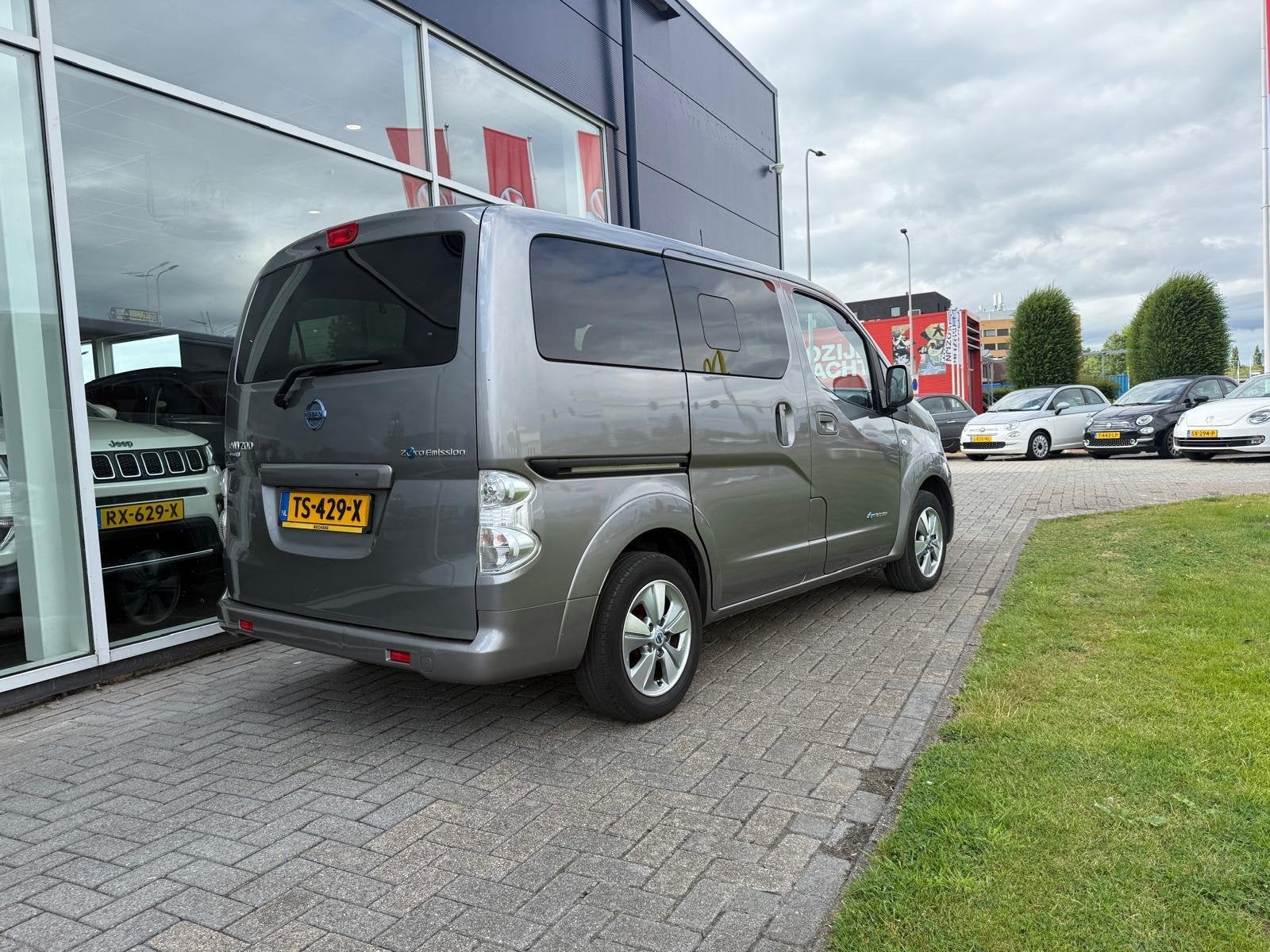 Nissan e-NV200 Evalia 40 kWh Connect Edition 7p, Stof, 7 stoelen, Origineel Nederlands, 1594 kg