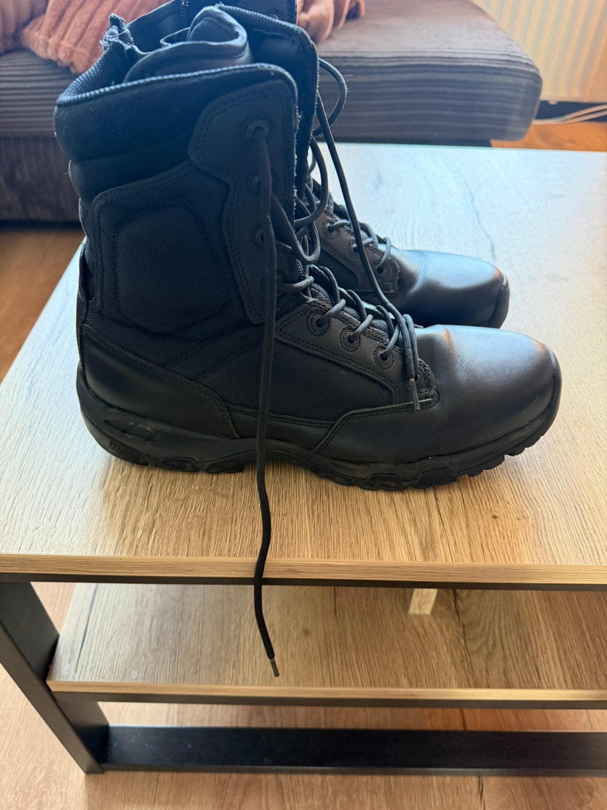Magnum schoenen, Ophalen, Zo goed als nieuw, Zwart, Werkschoenen