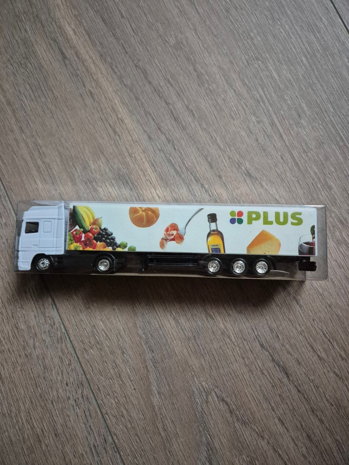 plus supermarkt vrachtwagen 1:87, Ophalen of Verzenden, Nieuw, Bus of Vrachtwagen, Overige merken