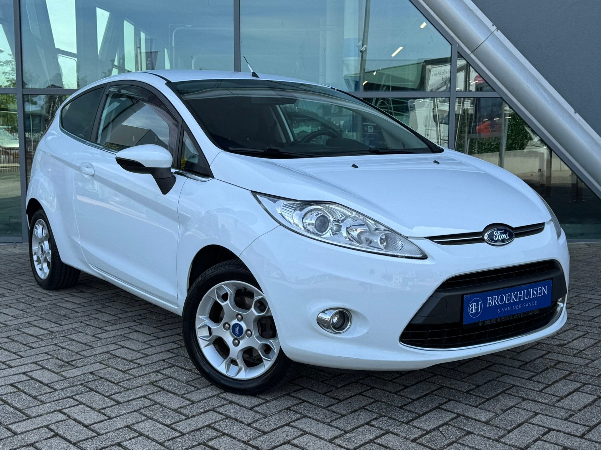 Ford Fiesta 1.25 Titanium Cruise Control / Climate control /, Auto's, Ford, Voorwielaandrijving, Euro 5, Gebruikt, 4 cilinders