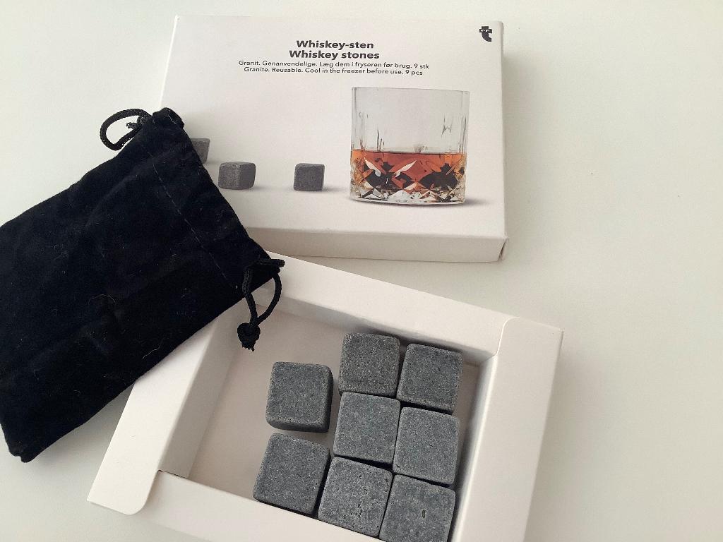 Herbruikbare Whiskey - sten steentjes  ijsblokjes, Ophalen of Verzenden, Zo goed als nieuw