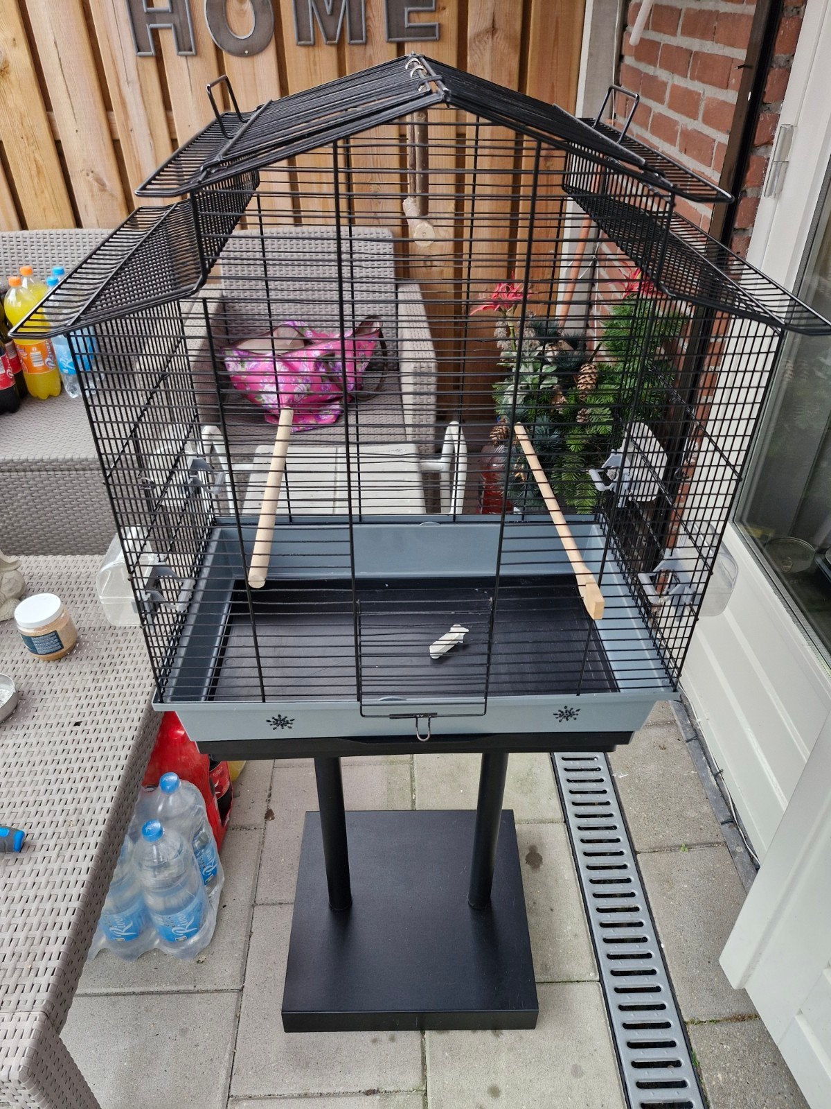 Nette mooie vogelkooi met standaard, Ophalen, Zo goed als nieuw, Metaal, Vogelkooi