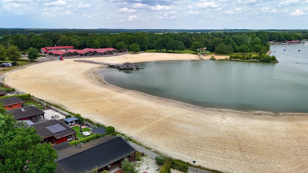 Welkom op jouw plekje aan het Ermerstrand, Ophalen