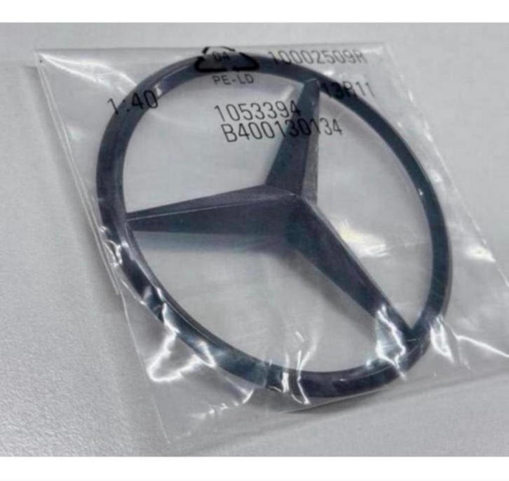 A2047580058 Mercedes-Benz C W204 logo ster embleem zwart, Auto diversen, Tuning en Styling, Ophalen of Verzenden, H, H, H