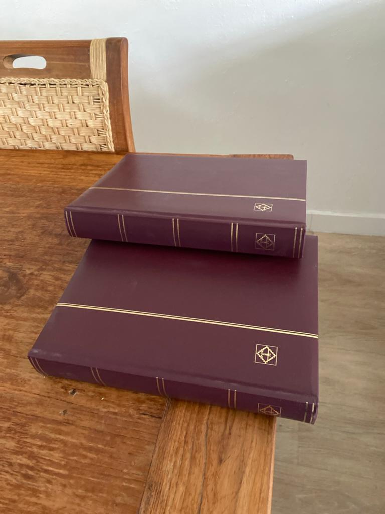 2x Leuchtturm verzamelalbums voor postzegels/munten, Postzegels en Munten, Postzegels | Toebehoren, Ophalen of Verzenden, Verzamelalbum