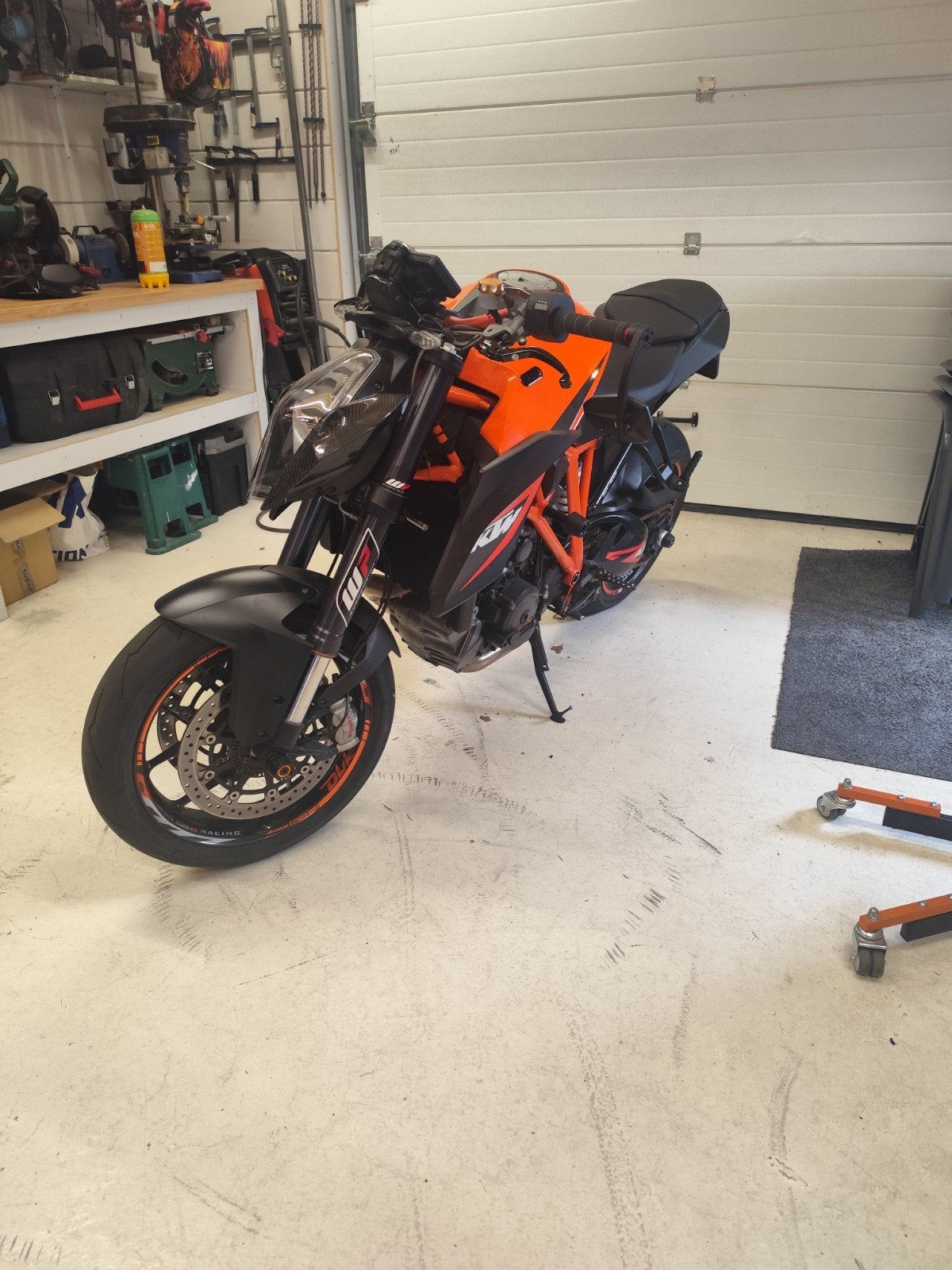 KTM Super Duke 1290 uit 2014 - Topstaat met upgrades, Motoren, Sportuitlaat, Occasion, Particulier, Naked bike