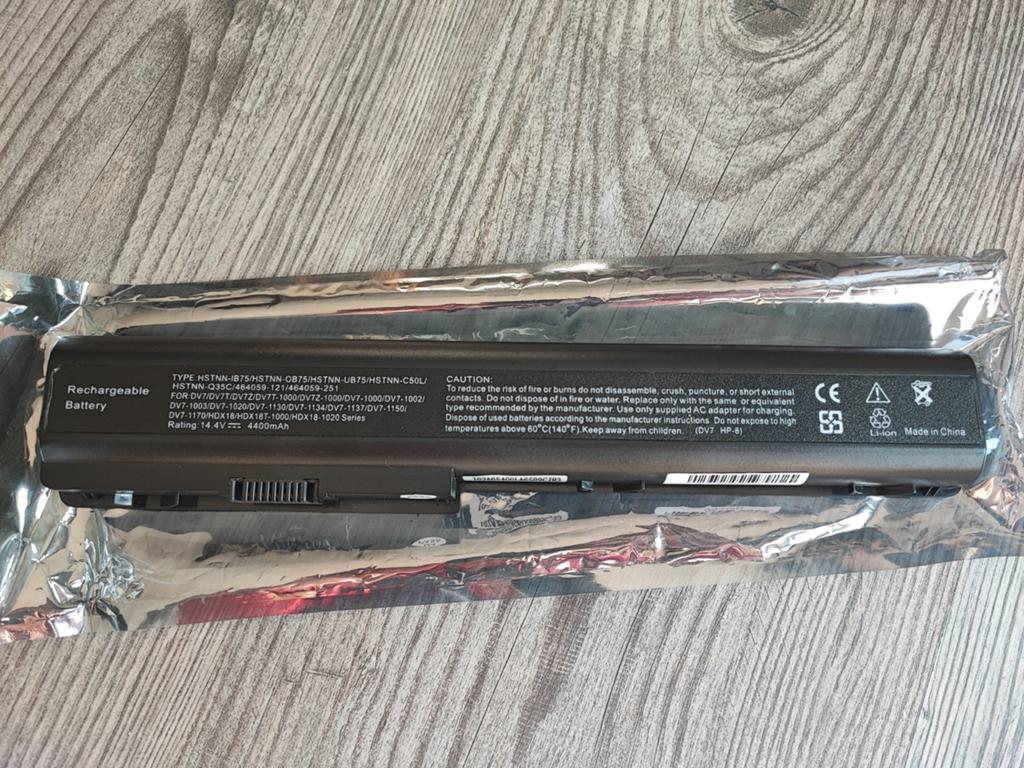 Laptop Lader en Battery Alles Nieuw in de dose, Computers en Software, Accu's en Batterijen, Ophalen of Verzenden, Nieuw