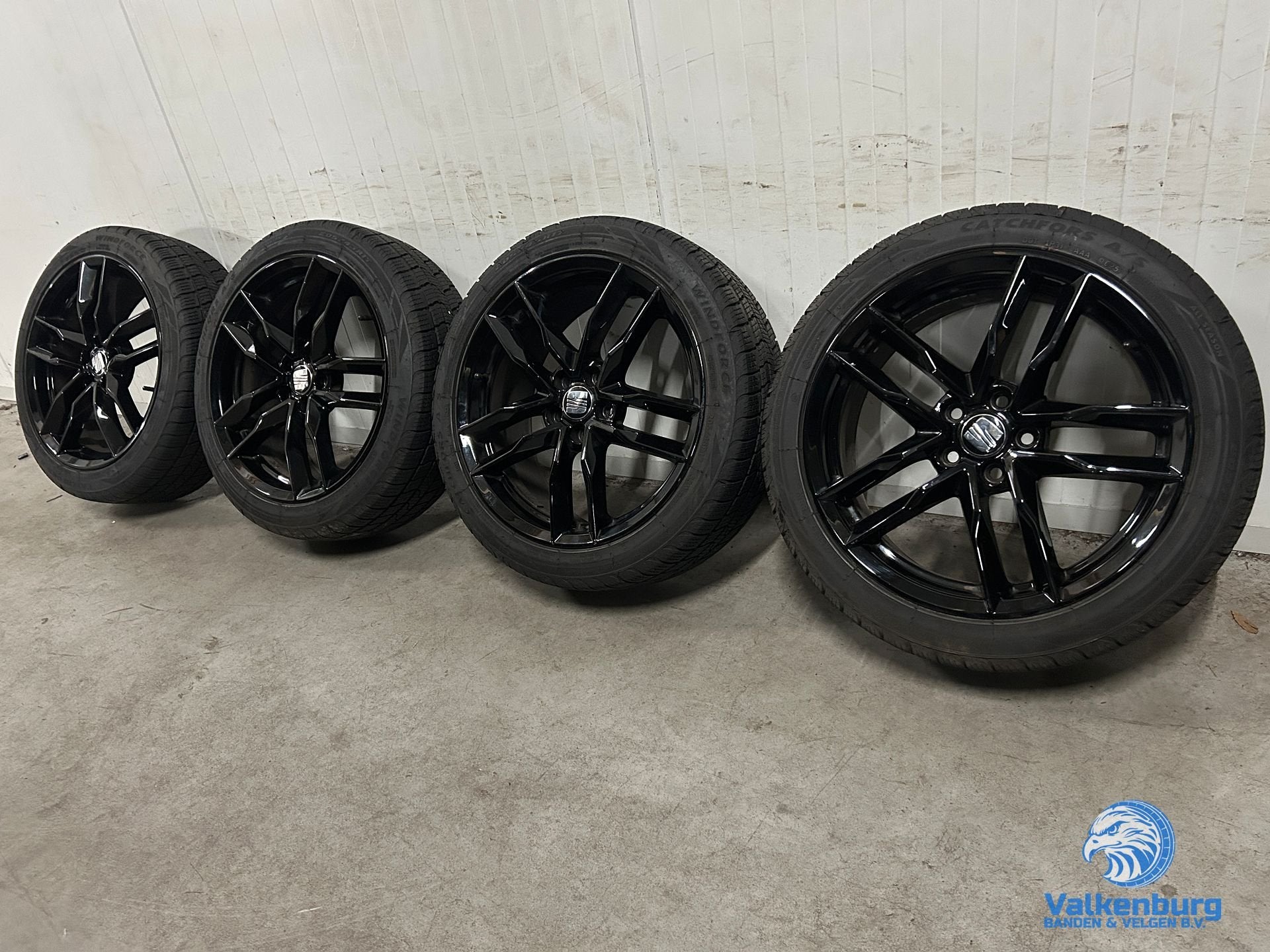 8mm! Originele Seat Ibiza 17 inch zwarte velgen 5x100 AllSea, Auto-onderdelen, Banden en Velgen, Gebruikt, -, -, Banden en Velgen