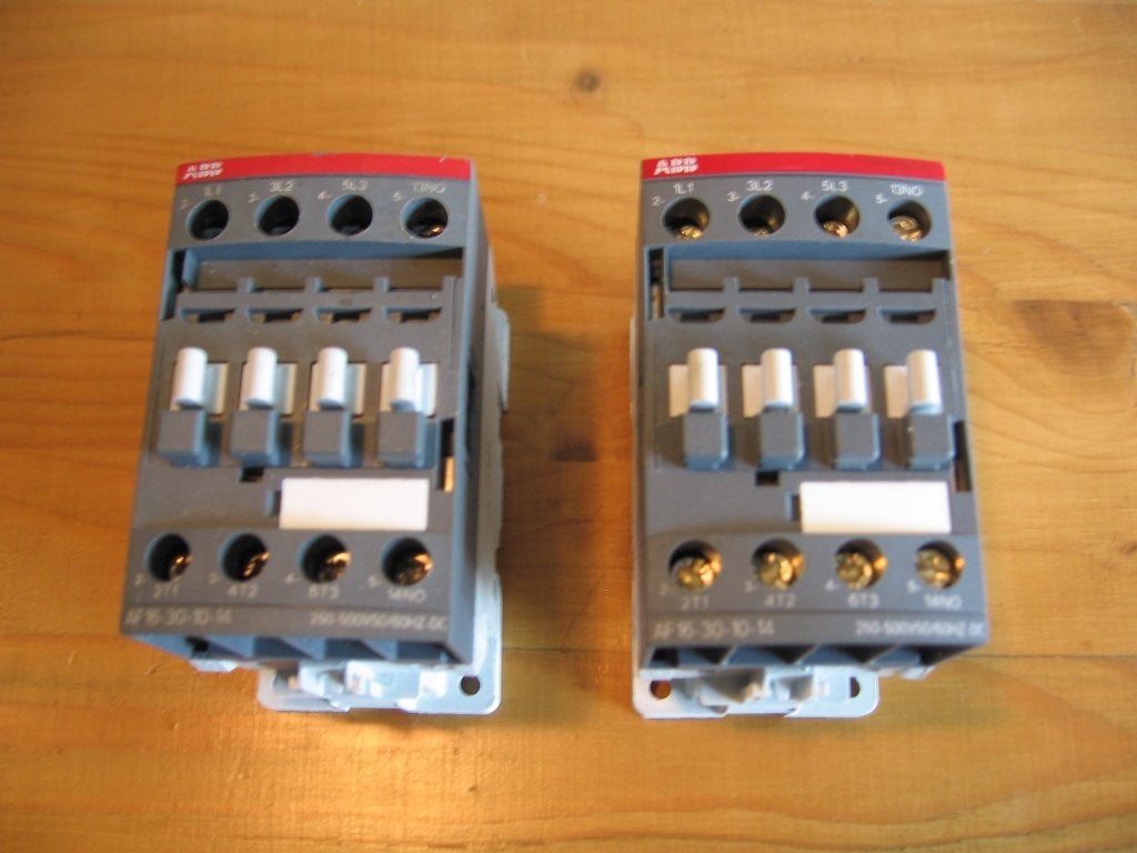 ABB magneetschakelaar AF16-30-10-14 en AF16-30-01-14 relais., Verzenden, Gebruikt
