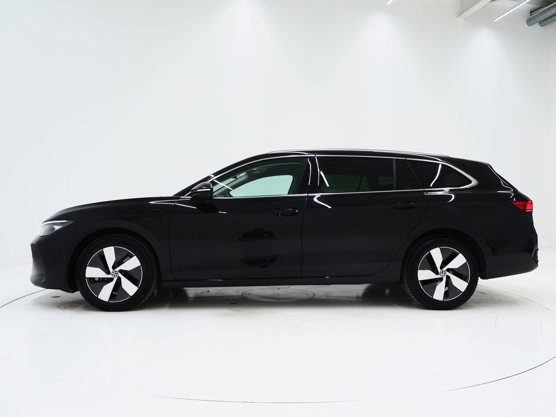Volkswagen Passat Variant 1.5 eHybrid 204PK | Leder/Alcantar, Zwart, Zwart, Plug-in hybride, Onderhoudsboekje
