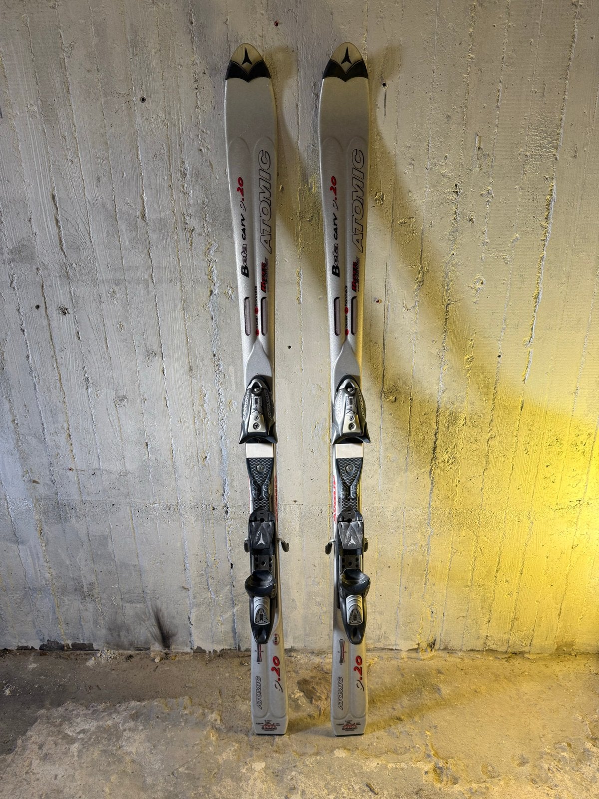 Atomic Beta Carv 9.20 Ski's - Gebruikt maar in goede staat, Ophalen, 160 tot 180 cm, Gebruikt, Carve