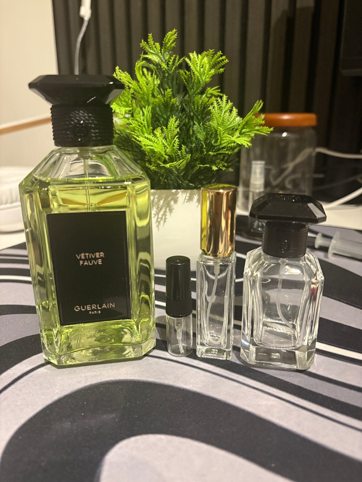 Guerlain - Vetiver Fauve Sample Decant, Ophalen of Verzenden, Zo goed als nieuw