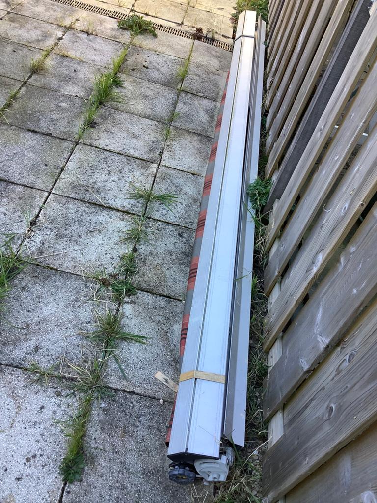 Elektrisch zonnescherm, Tuin en Terras, Zonneschermen, Ophalen, Elektrisch, Zo goed als nieuw, 150 tot 300 cm