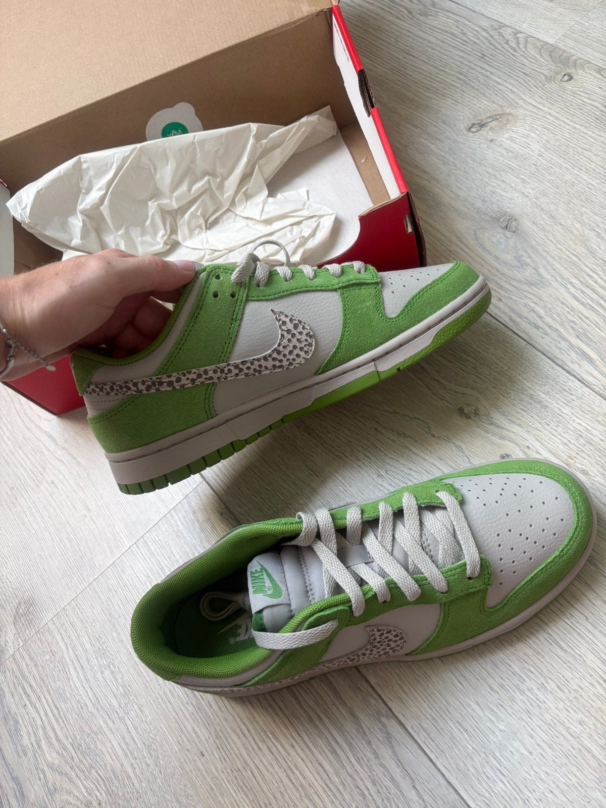Nike dunk low Chlorophyll, Ophalen of Verzenden, Nieuw, Overige kleuren, Sneakers of Gympen