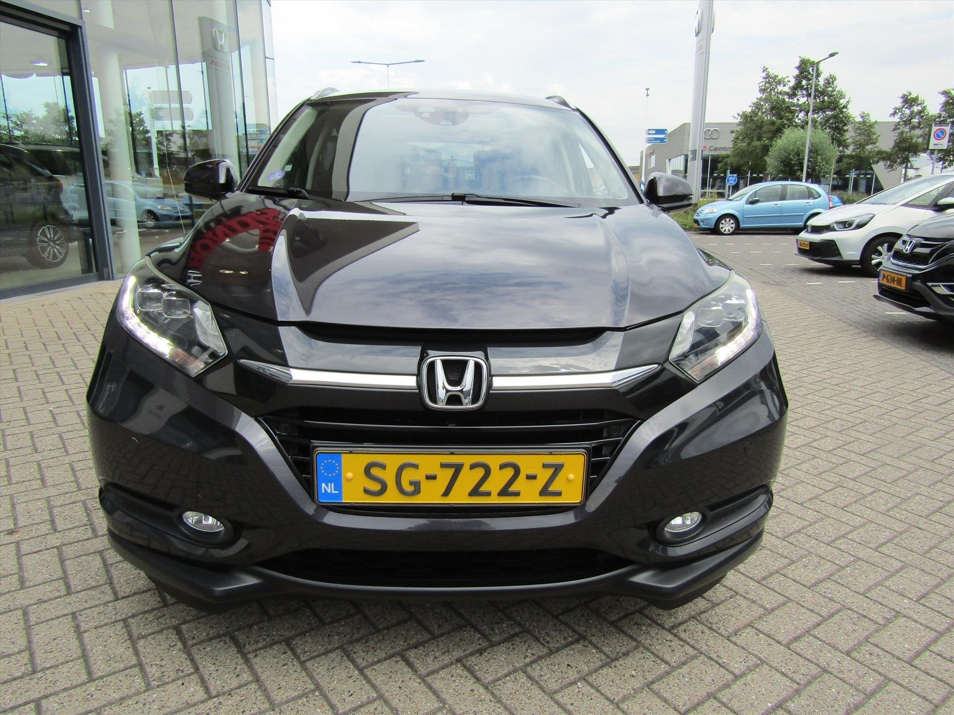 Honda HR-V 1.5 i-VTEC 130pk CVT Executive, Trekhaak, Automaat, Leder en Stof, Zwart, Origineel Nederlands