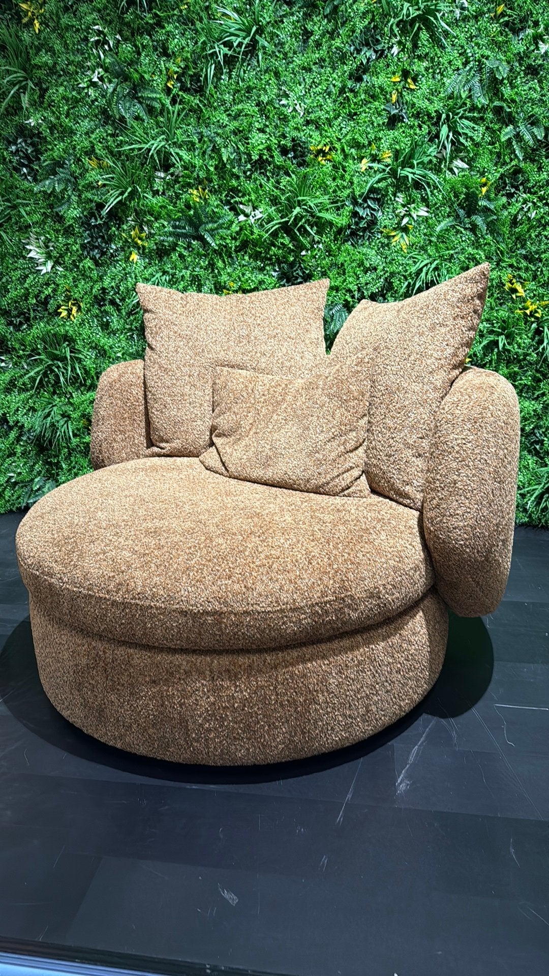 Showmodel Fauteuil Domien, Huis en Inrichting, Ophalen, Zo goed als nieuw