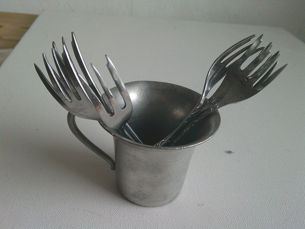 Tinnen vaasje Hans Klein 6 cm met 6 gebaksvorkjes Sola, Ophalen of Verzenden