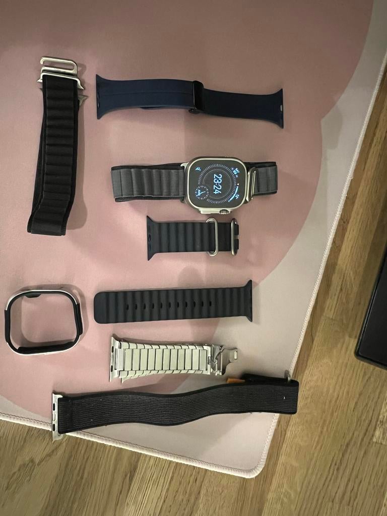 Apple Watch Ultra 2 49mm, Natural Titanium | Navy Ocean Band, Afstand, IOS, Ophalen of Verzenden, Zo goed als nieuw