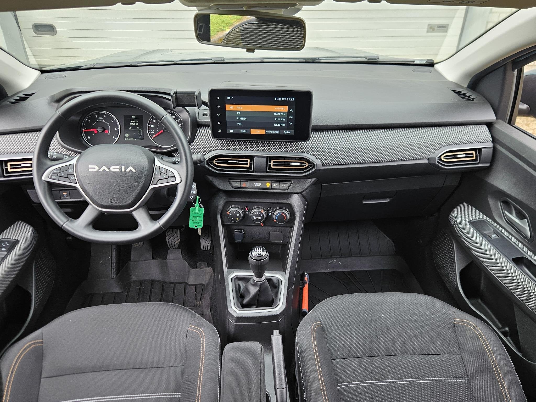Dacia Sandero Stepway 1.0 110PK Expression / 1e Eigenaar / D, Auto's, Voorwielaandrijving, Dealer onderhouden, Stof, Gebruikt