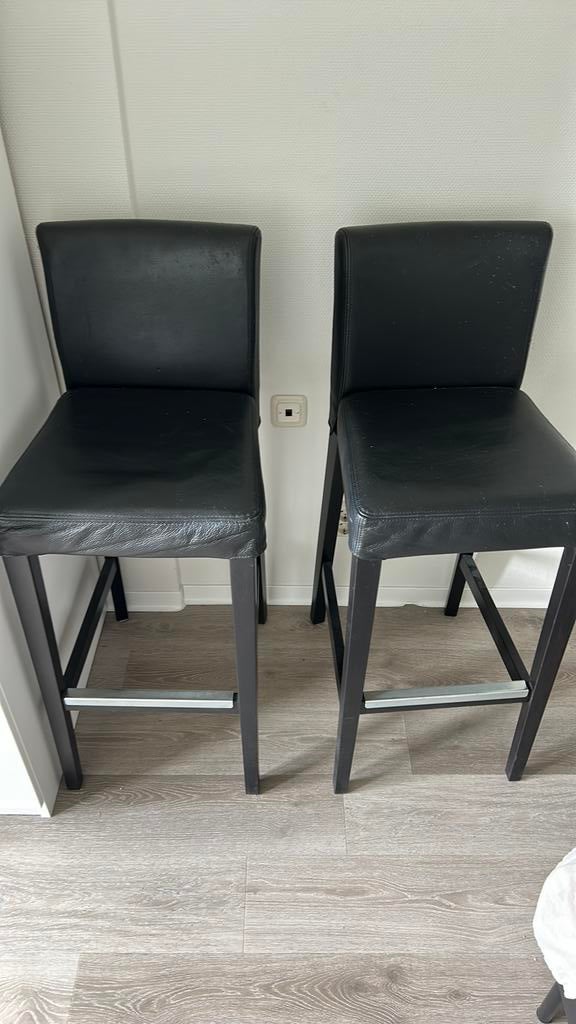 2 barstoelen, leer, Ophalen, Gebruikt, 60 tot 90 cm, Leer