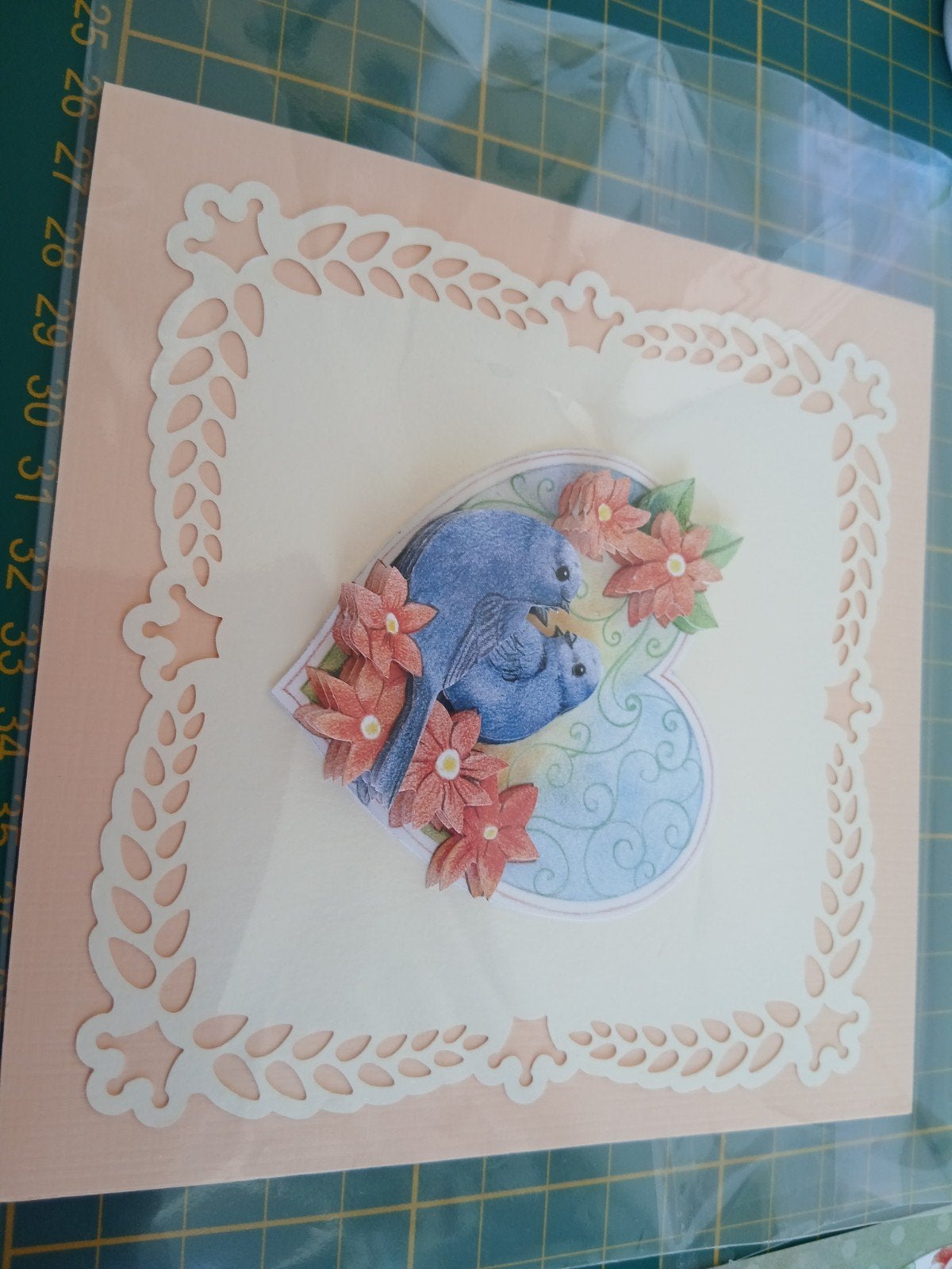 3D Zelfgemaakte Kaart met Liefdesvogels in Cellofaan Zakje, Ophalen of Verzenden, Nieuw, Overige thema's