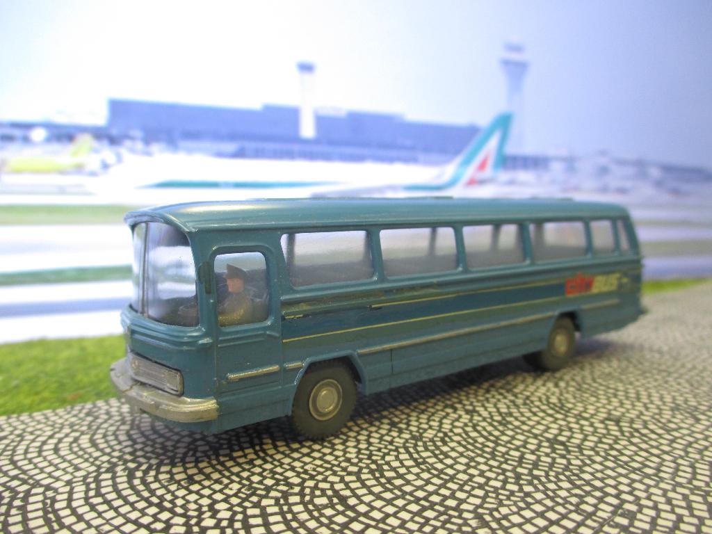 Mercedes Benz O 302-11 RÜn Überlandbus - Airport City Bus, Ophalen of Verzenden, Gebruikt, Bus of Vrachtwagen, Rietze
