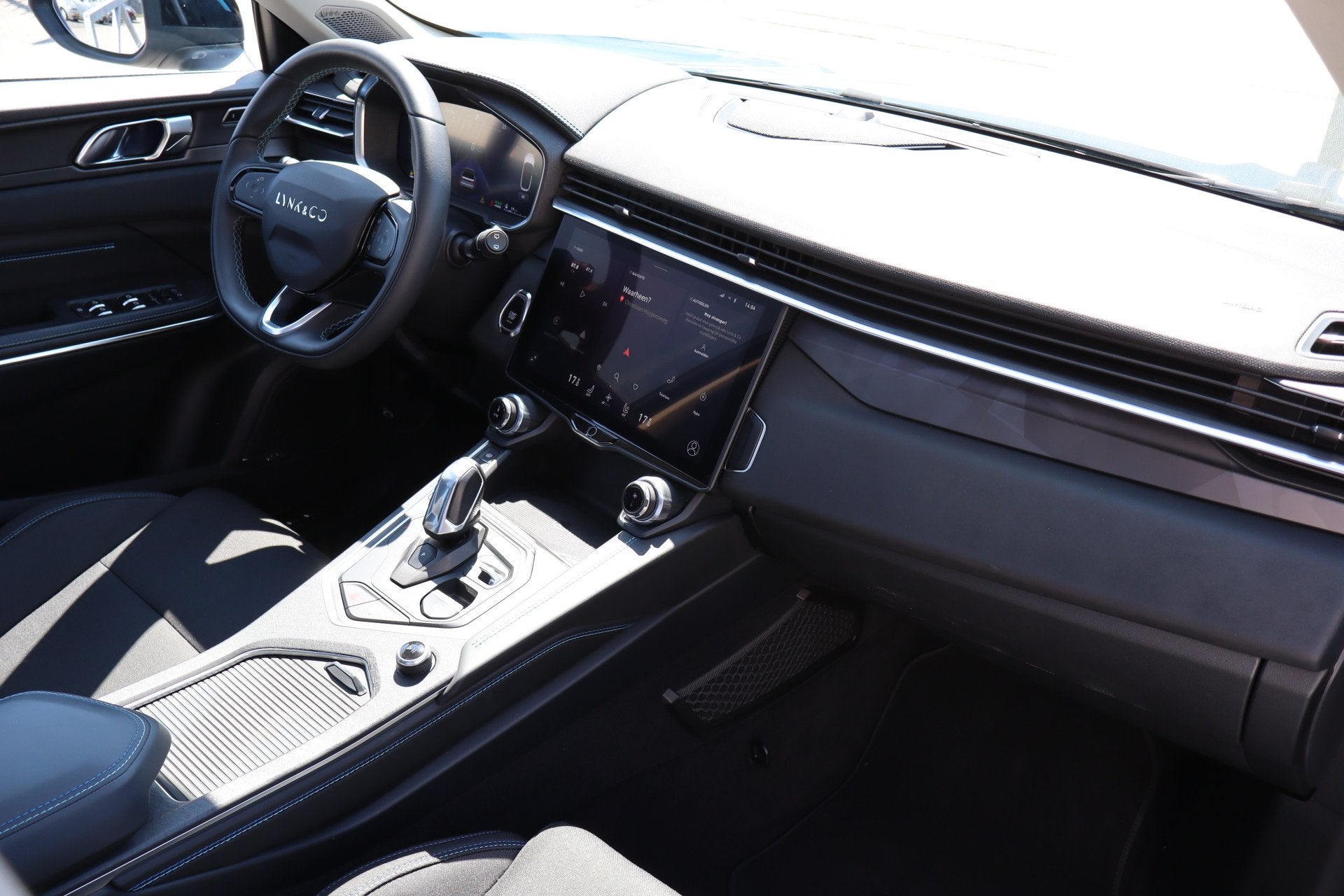 Lynk & Co 01 1.5 Panoramadak/360° Camera/Keyless/Lane assis, Auto's, Lynk & Co, 12 maanden, Stof, Blauw, 120 €/maand