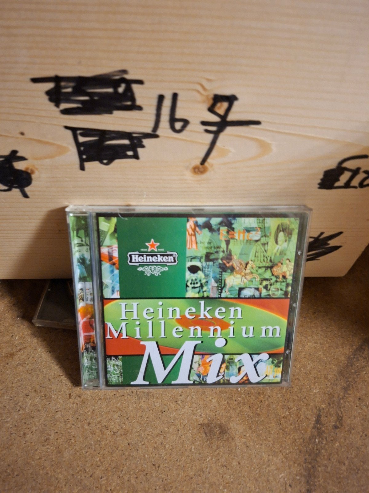 Heineken Millennium Mix CD - Unieke verzamel-CD, Ophalen of Verzenden, Gebruikt, Verzamelalbum, Inclusief doosje