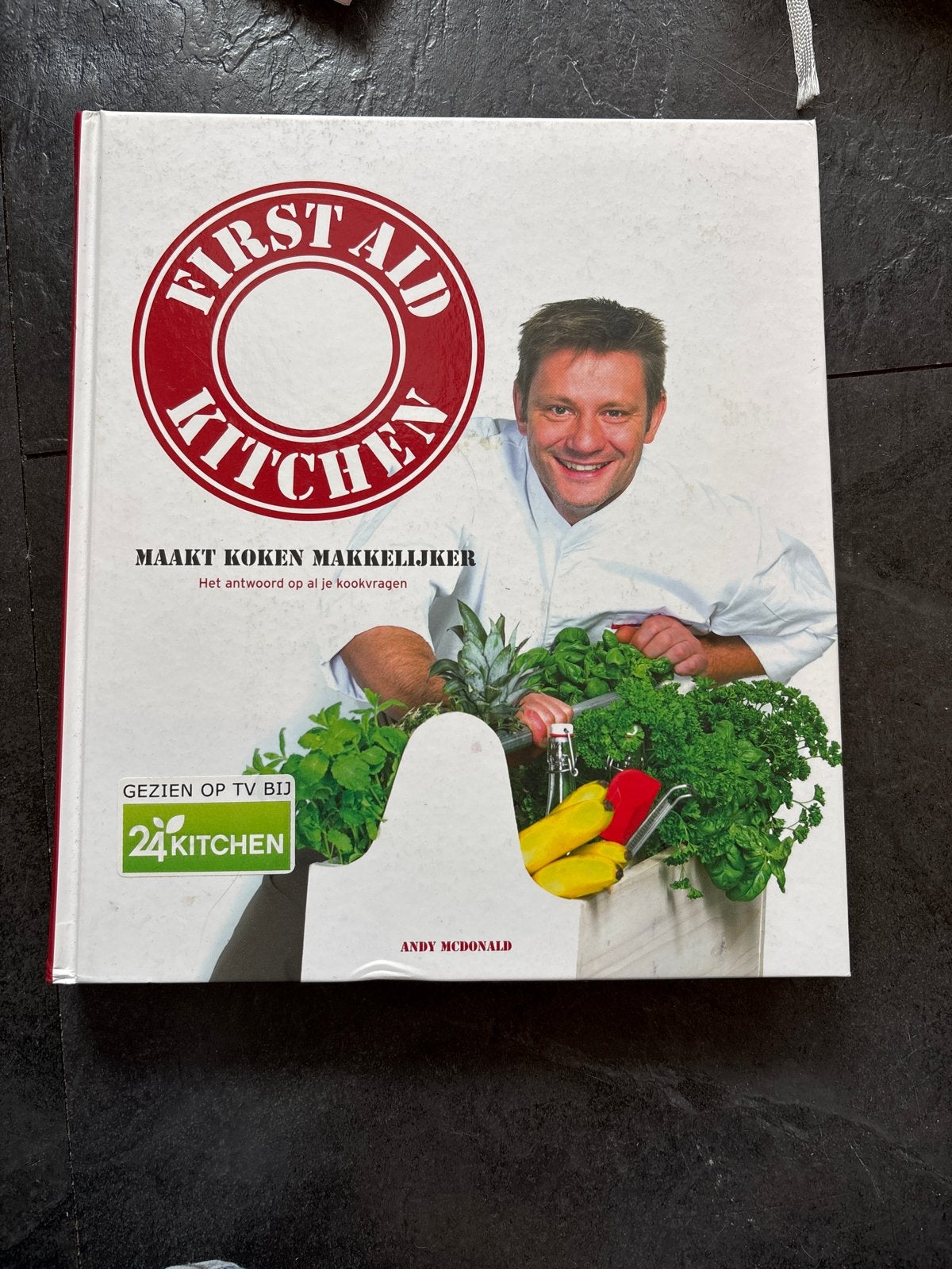 First Aid Kitchen Kookboek - Andy McDonald, Voorgerechten en Soepen, Ophalen of Verzenden, Zo goed als nieuw, Gezond koken