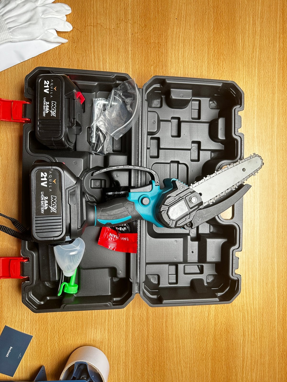 Aquila mini kettingzaag | Takkenzaag | 21V | incl koffer, 70 mm of meer, Kettingzaag, 600 tot 1200 watt, Ophalen of Verzenden