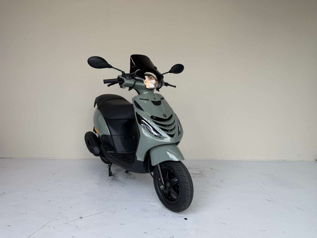 Piaggio Zip Brom 45 km/h, BWJ 2024, Misty Pearl Green, Fietsen en Brommers, Scooters | Piaggio, Niet ingevuld, Gebruikt, Maximaal 45 km/u
