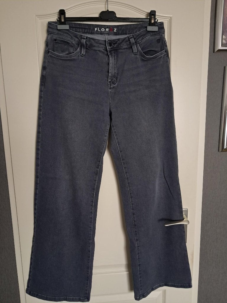Broek Florez  Straight Kleur : Grey: 30 NIEUWPRIJS €130,-, Nieuw, Ophalen of Verzenden, W30 - W32 (confectie 38/40), Grijs