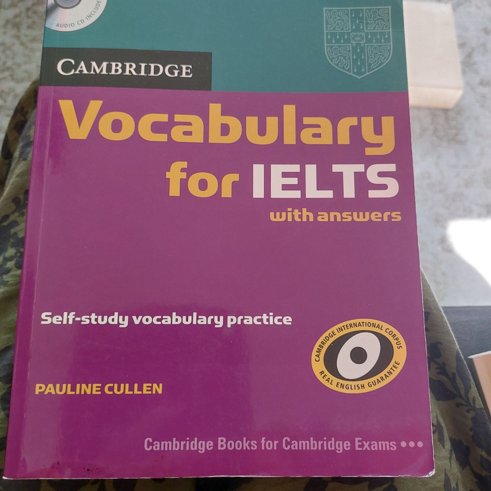 English for IELTS: Grammar & Vocabulary Radboud Universitei, Ophalen