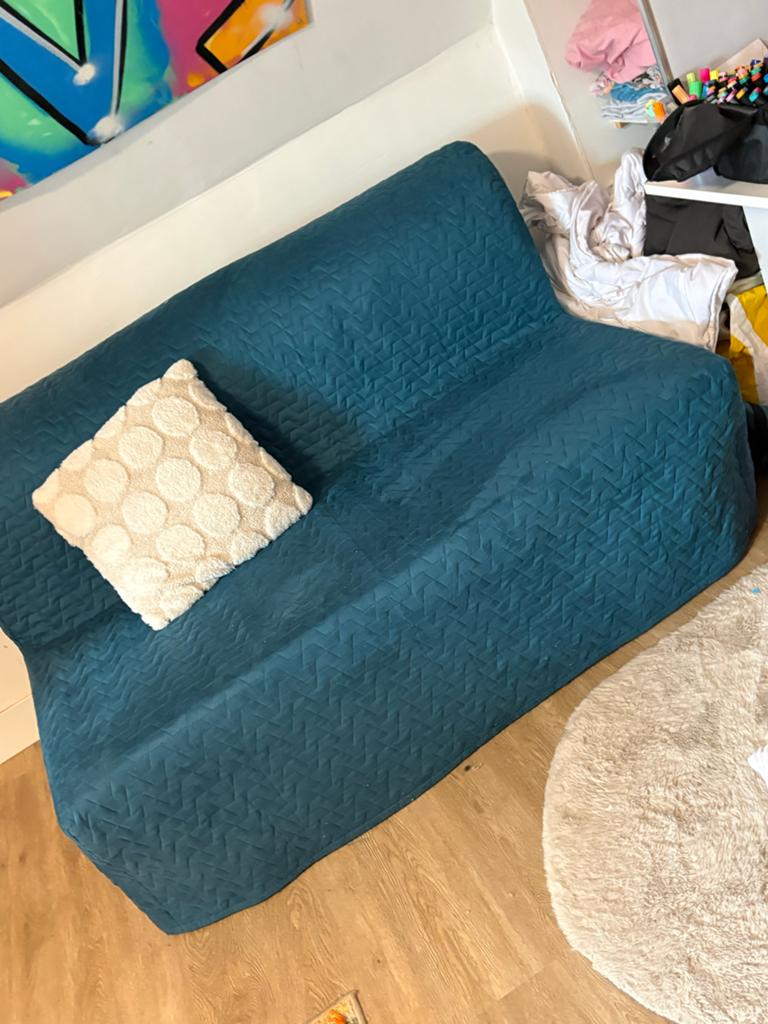 Mooie amper gebruikte IKEA slaapbank, Huis en Inrichting, Slaapkamer | Slaapbanken, Ophalen, Blauw, Tweepersoons, 140 cm