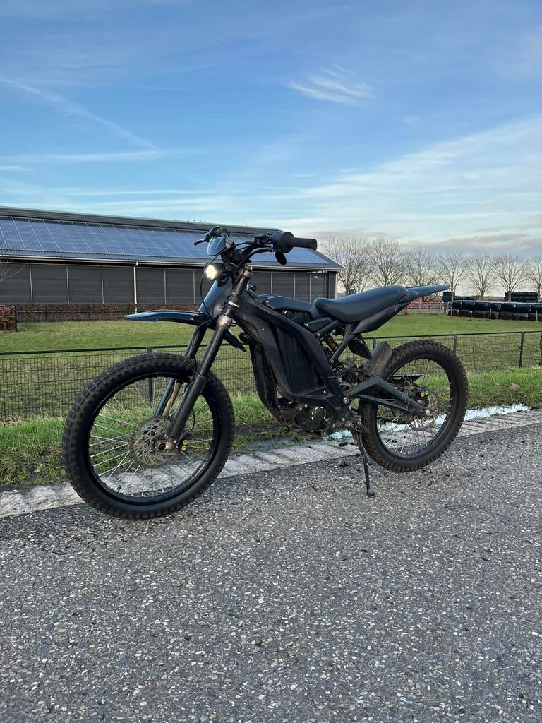 Surron Light Bee X 2024, Zo goed als nieuw, 2 versnellingen, 50 cc, Ophalen