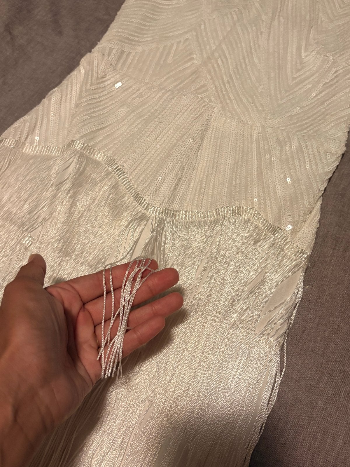 Witte glamourjurk met pailletten en franjes, Kleding | Dames, Wit, Ophalen of Verzenden, Zo goed als nieuw, Maat 36 (S)