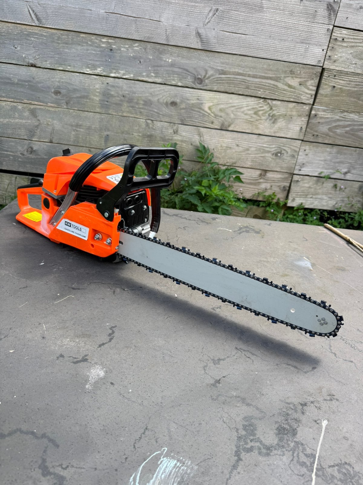 Nieuwe Kettingzaag, Ophalen, Zo goed als nieuw