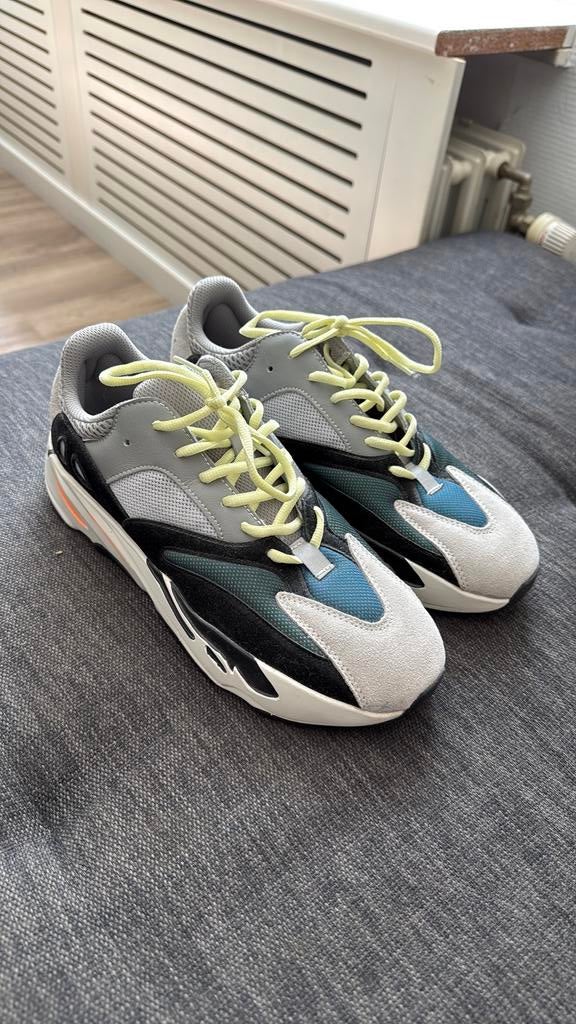 Adidas yeezys 700 v1, Ophalen of Verzenden, Zo goed als nieuw
