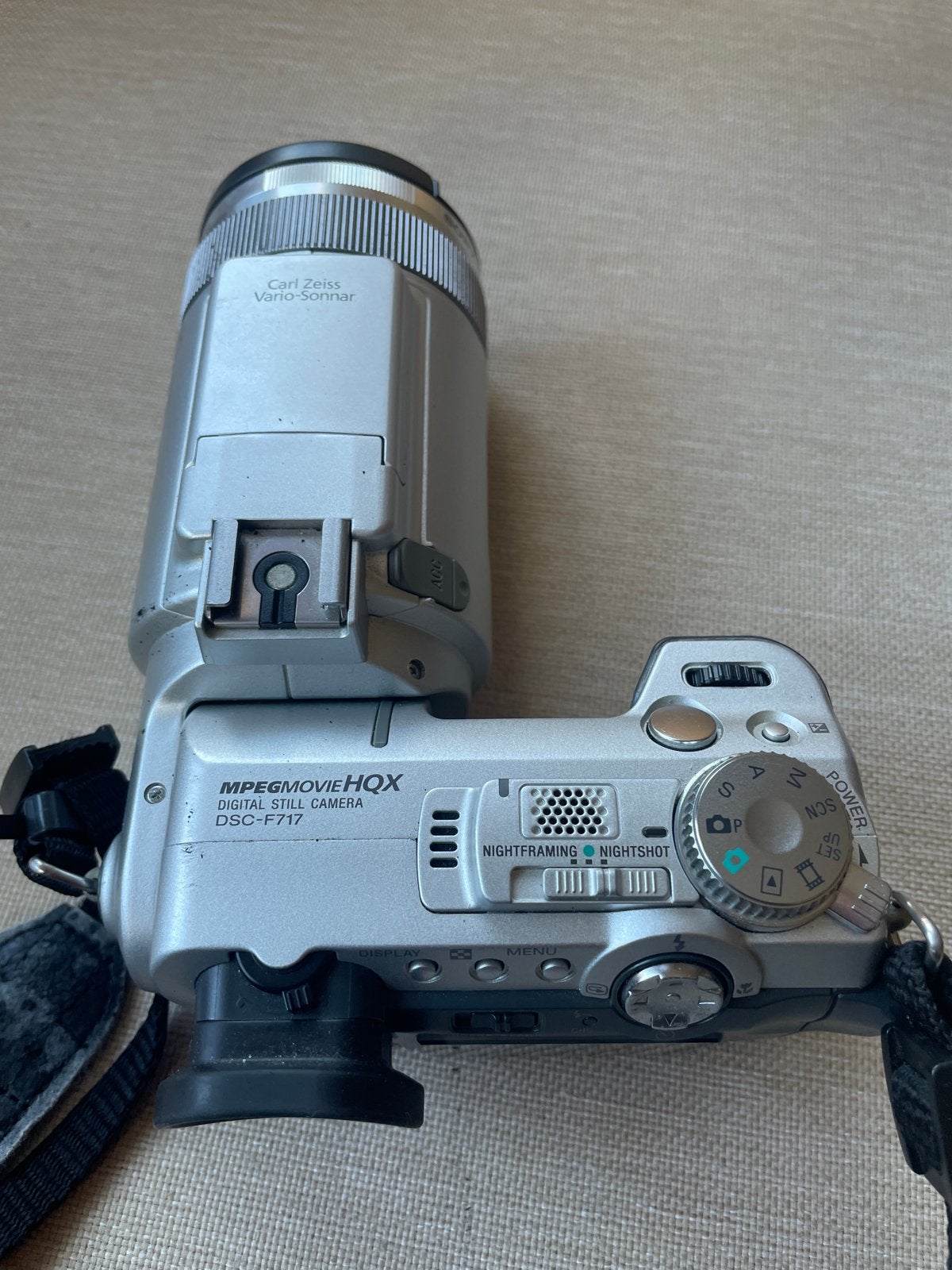 Sony Cyber-shot DSC-F717 met lader en extra accu, Gebruikt, Verzenden, Compactcamera, Sony
