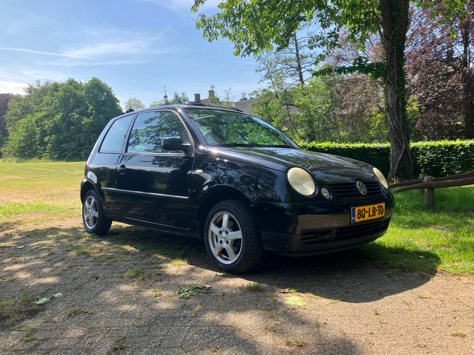 Volkswagen Lupo 1.4 Open air Comfortline Nieuwe apk, Voorwielaandrijving, 450 kg, 31 €/maand, 4 cilinders