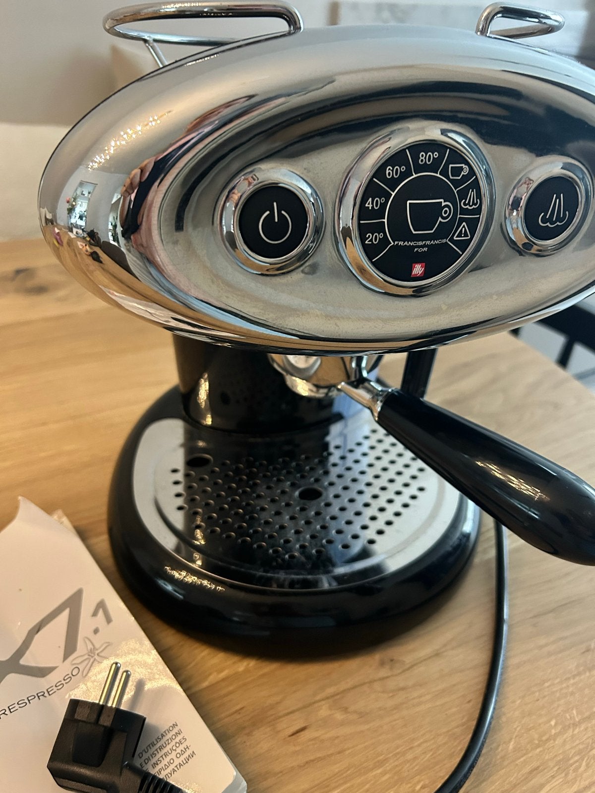 Illy FrancisFrancis X1 Iperespresso Espressomachine, Espresso apparaat, Ophalen of Verzenden, Zo goed als nieuw, 1 kopje