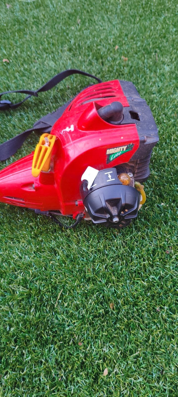 Benzine Grastrimmer / bosmaaier, Tuin en Terras, Ophalen, Benzine, Mighty, Zo goed als nieuw