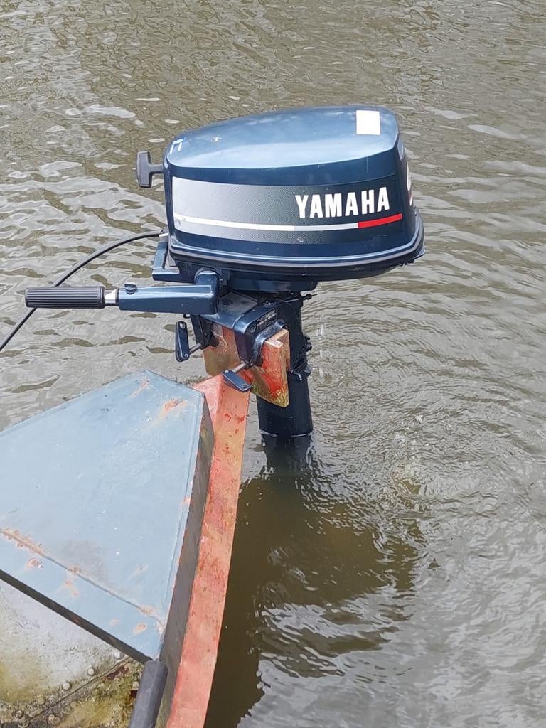Yamaha 4 PK Langstaart Buitenboordmotor, Ophalen, Gebruikt, Minder dan 5 pk, Buitenboordmotor