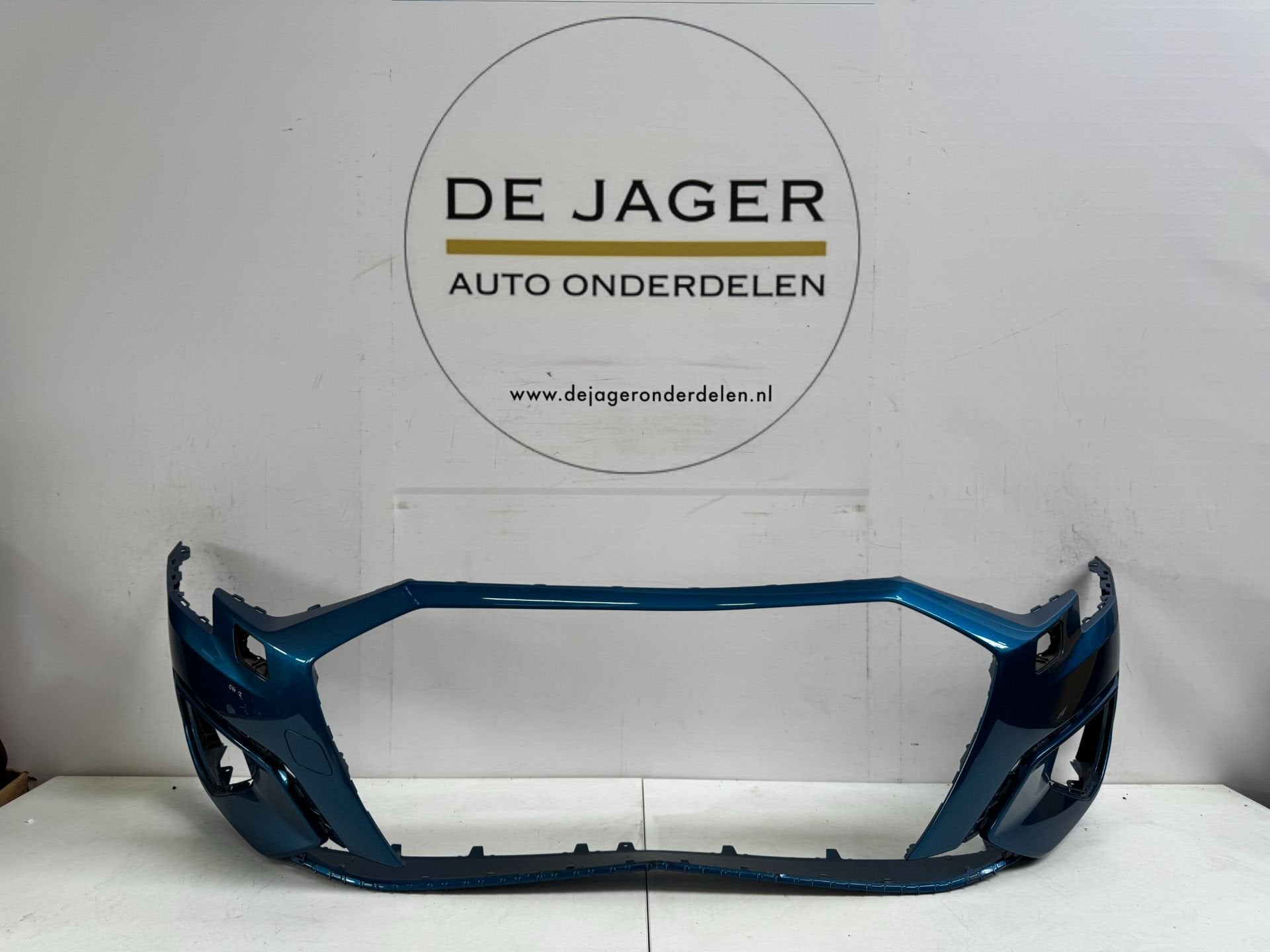 AUDI A3 8Y0 8Y VOORBUMPER BUMPER 8Y0807437, Auto-onderdelen, Gebruikt, Voor, AUDI AG, Auto-Union-Strasse 1
85045  Ingolstadt, DE