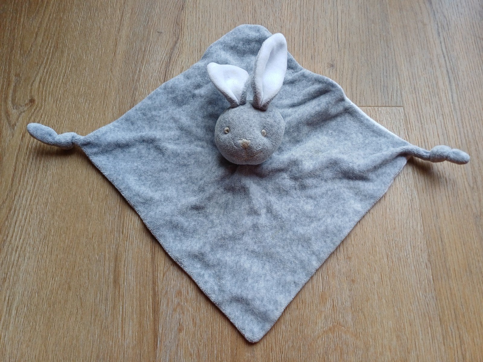 bambino kruidvat grijs wit doekje knuffeldoekje konijn, Kinderen en Baby's, Speelgoed | Knuffels en Pluche, Ophalen of Verzenden