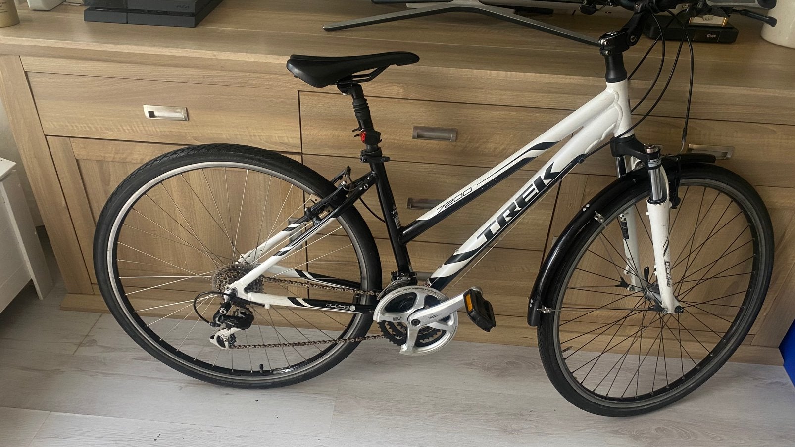 TREK Alpha 7200 Damesfiets (trekking/tour/sport), Fietsen en Brommers, 28 inch, Gebruikt, Velgrem, Meer dan 20 versnellingen