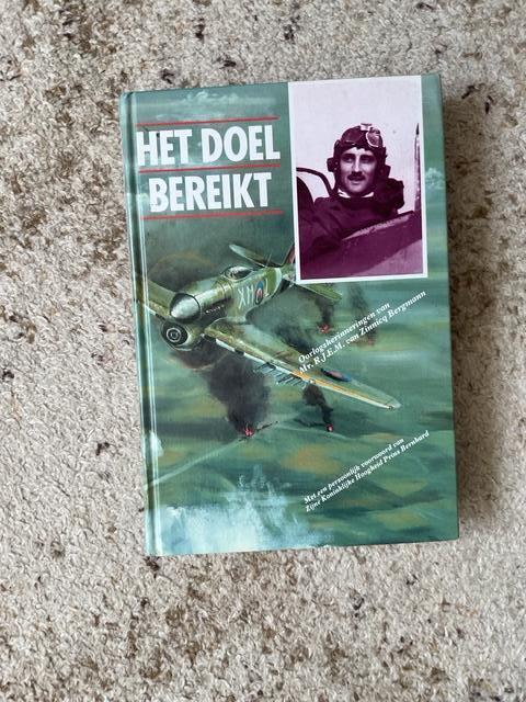 oorlogsboek Het doel bereikt  [oorlogsvlieger.], 15e en 16e eeuw, Ophalen of Verzenden, Zo goed als nieuw, Mr.R.van Zinnicq Bergmann
