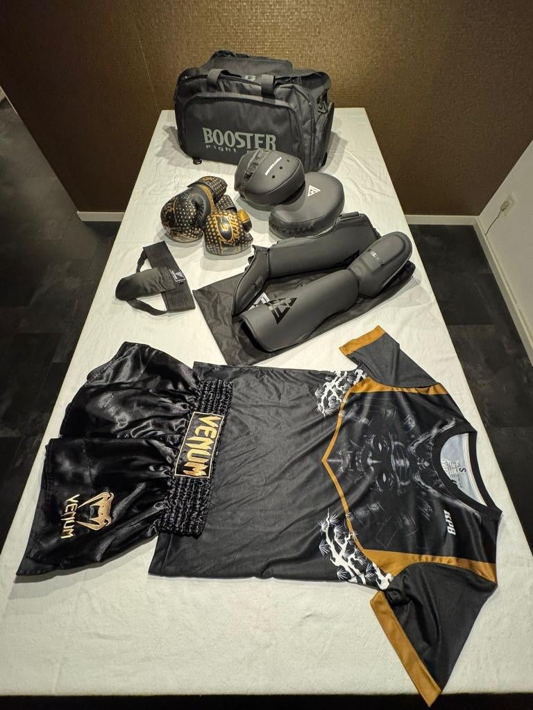 Kickbox spullen, Overige, Zo goed als nieuw, Vechtsportkleding, Maat M