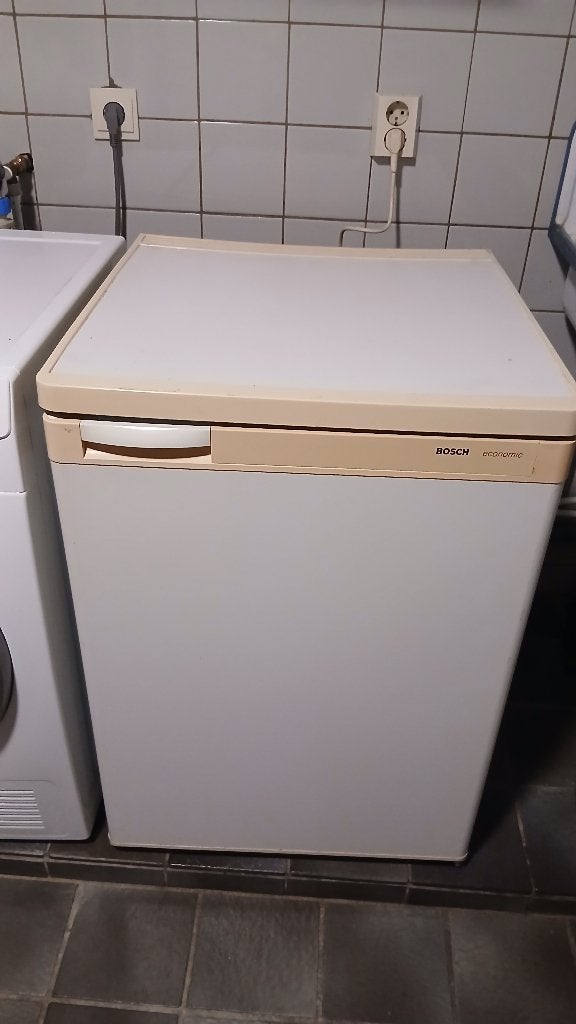 koelkast (onderbouw), Witgoed en Apparatuur, Koelkasten en IJskasten, Ophalen, Minder dan 85 cm, 60 cm of meer, 100 tot 150 liter